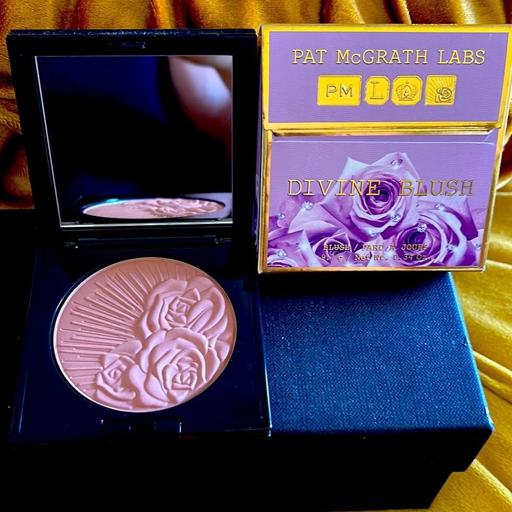 Pat McGrath Labs Divine Blush in Fleurtatious🪷